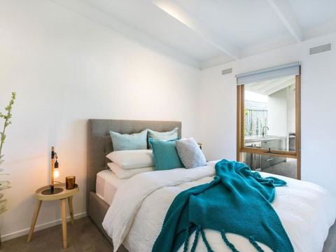 Stunning Sorrento Escape With Pool - Australian Directory 1