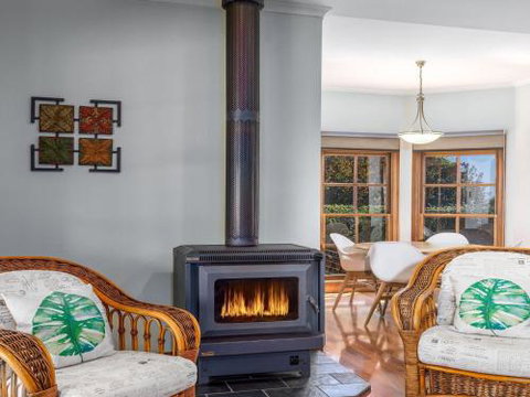 GULL HOUSE Kiama 4pm Check Out Sundays - Australian Directory 4