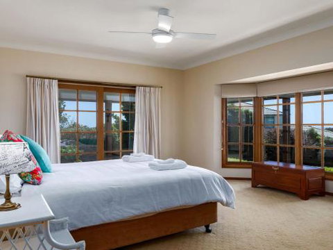 GULL HOUSE Kiama 4pm Check Out Sundays - Australian Directory 1