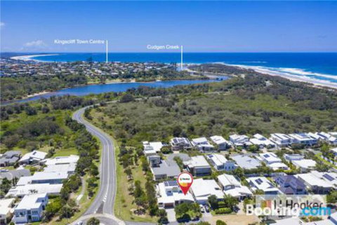 HIGH TIDES On ELLISTON - Australian Directory 5