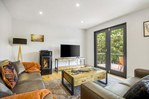 Villa Locarno - Australian Directory 5