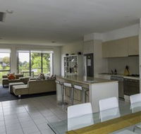 Stylish 3 Bedroom Condo - Australian Directory