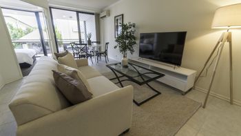 InnerCity Brisbane Oasis - Australian Directory 0