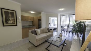 InnerCity Brisbane Oasis - Australian Directory 6