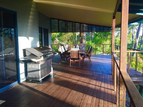 The Holiday House - Australian Directory 6