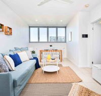 Bright 2 Bedroom Seafoam Apartment - Australian Directory
