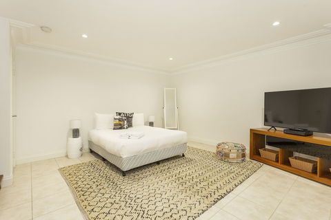 Cottesloe Waters Apartment - Australian Directory 2