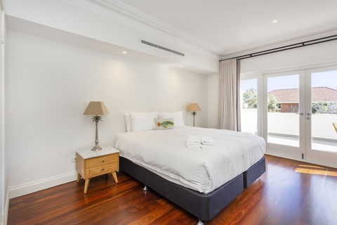 Cottesloe Waters Apartment - Australian Directory 4