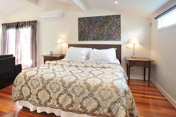 Araluen Lodge & Villas - Australian Directory 3