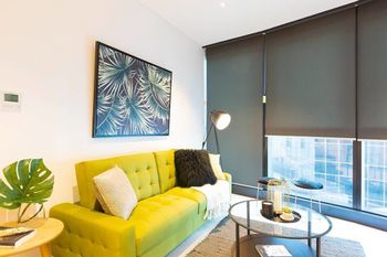Brand New Heart Of City Executive Apartment - Australian Directory 0