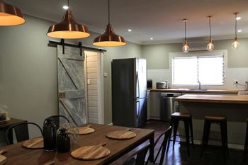 Tranquil 3 Bedroom Next To National Park - Australian Directory 0
