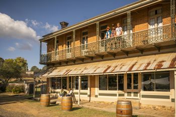 Hill End Historic Cottages - Australian Directory 5