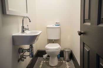 Hill End Historic Cottages - Australian Directory 1