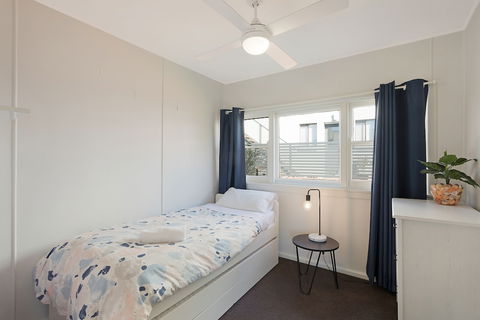 Bungo Beach House Pet Friendly House - Australian Directory 4
