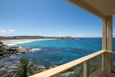 Ultimate Bondi Escape - Australian Directory 5