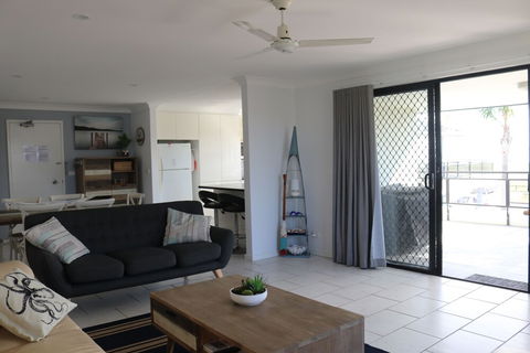 Hi Surf Unit 3 - Australian Directory 5