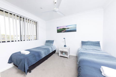 Hi Surf Unit 3 - Australian Directory 3