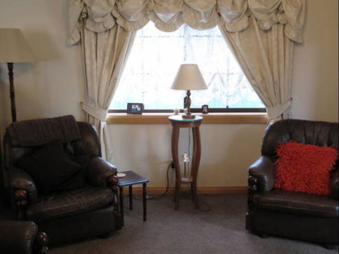 Twin Pines Cottage On Lansdowne - Australian Directory 4