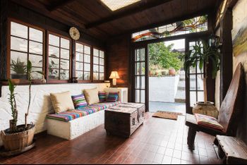 Clovelly Beach Cottage H372 - Australian Directory 3