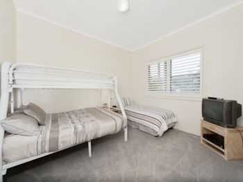 Sandy Point Road Unit 337 265 Pacific Blue - Australian Directory 2