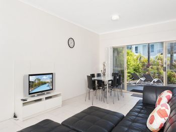 Sandy Point Road Unit 337 265 Pacific Blue - Australian Directory 1