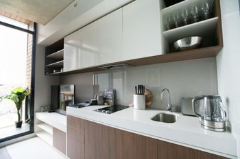 Spacious Apartment Close To Melbourne CBD - Australian Directory 1