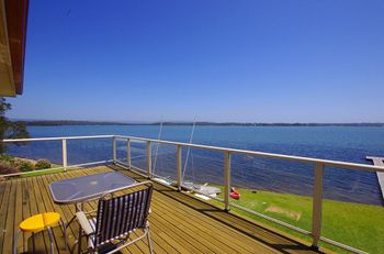Luxury Waterfront House - Australian Directory 1