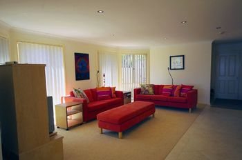 Luxury Waterfront House - Australian Directory 2