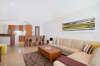 Cotton Beach Forty Four Roof Top - Australian Directory 1