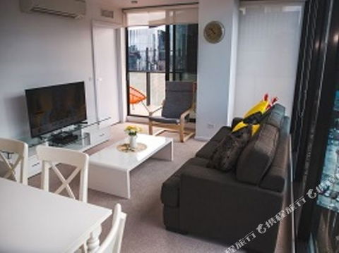 WaterFront Apartment - Australian Directory 2