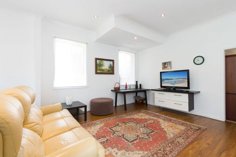 Pelicanstay Holiday Home Bondi Beach - Australian Directory 1