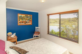 Spinnakers Loft 3 Bed Apartment - Australian Directory 2