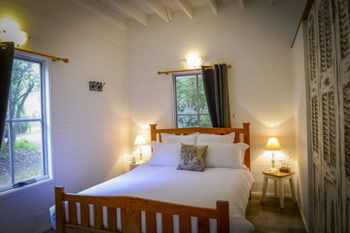 Arcadia Bed & Breakfast & Cottages - Australian Directory 2