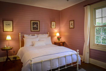 Arcadia Bed & Breakfast & Cottages - Australian Directory 5