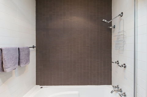 Bondi Beach Executive Penthouse - Australian Directory 1
