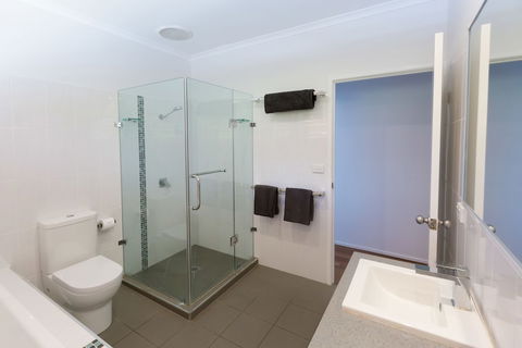 Casuarina 13 On Hamilton Island - Australian Directory 5
