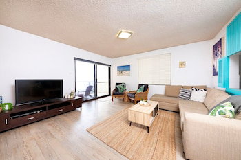Hibiscus Court Unit 4 - Australian Directory 6