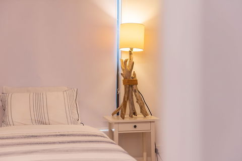 Coastal Cottage - Cannonvale - Australian Directory 0