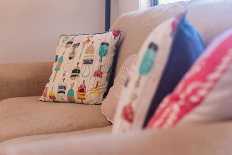 Coastal Cottage - Cannonvale - Australian Directory 3