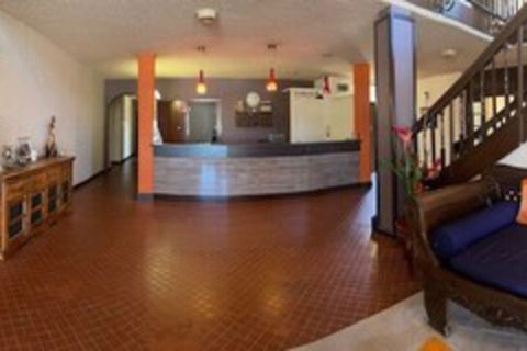 Lake Lefroy Motel & Bar - Australian Directory 2