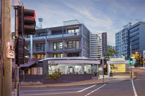 The Metropolitan Spring Hill - Australian Directory 1