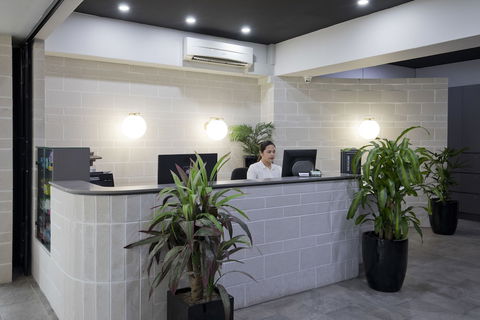 The Metropolitan Spring Hill - Australian Directory 3