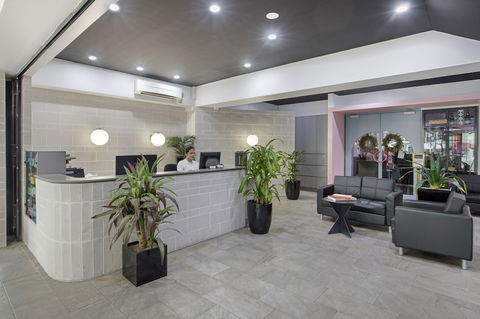 The Metropolitan Spring Hill - Australian Directory 4