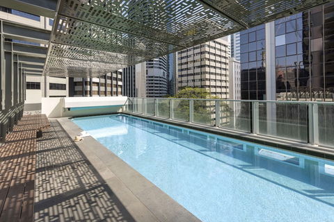 Oaks Aurora Tower - Australian Directory 6