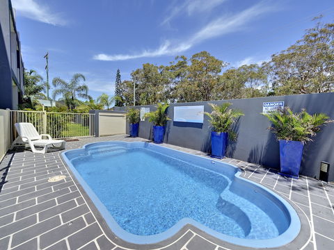 Shoal Bay Beachclub Apartments - Australian Directory 5
