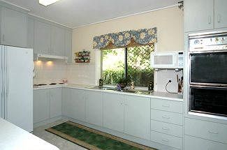 Ambience Holiday Apartments - Australian Directory 3