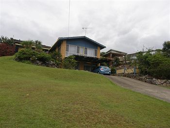 Ambience Holiday Apartments - Australian Directory 2