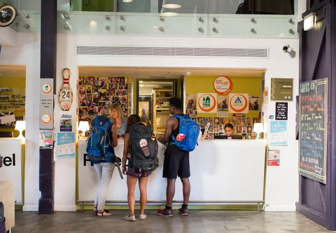Sydney Railway Square YHA - Hostel - Australian Directory 3