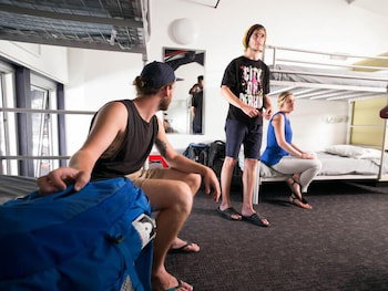 Sydney Railway Square YHA - Hostel - Australian Directory 6