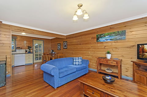 Dunes - Elegant Beach Villa With Huge Swim Spa - Australian Directory 4